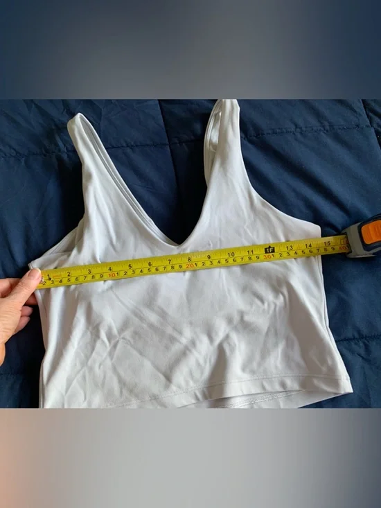 Athleta Light green V-Neck Cropped Sports Bra Tank Size Medium - Picture 3 of 5